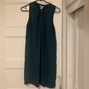 H&M forest green sleeveless dress. Womens size 6